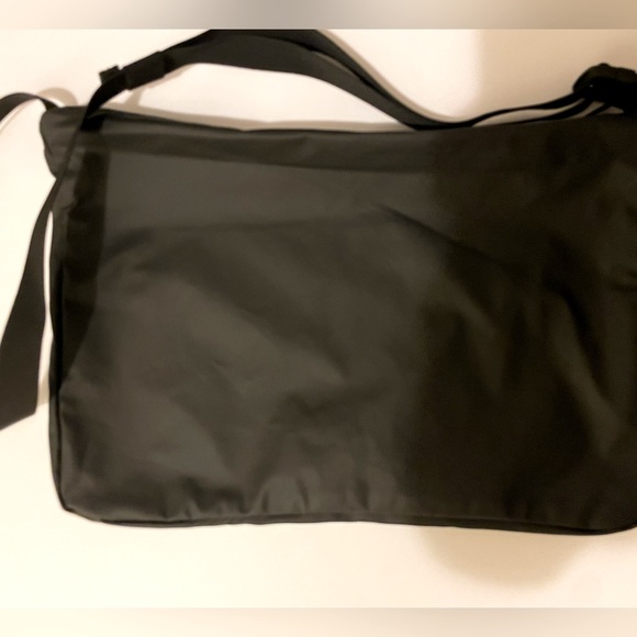 Rains side body bag - Picture 2 of 4